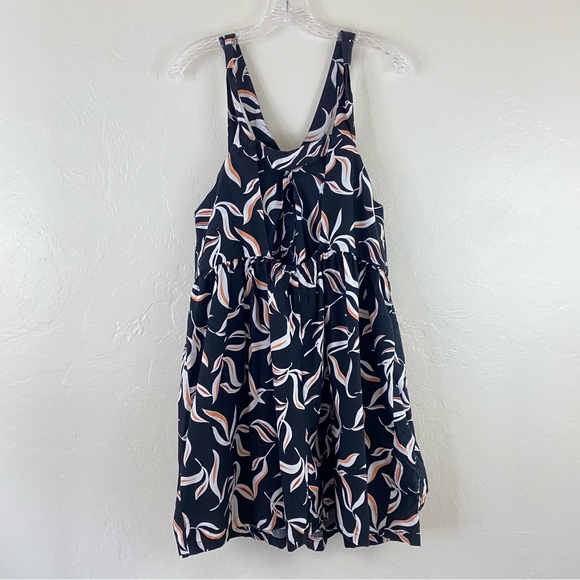 Anthropologie Hei Hei Size XS Black & White Floral Button Detailing Midi Romper - Picture 5 of 7